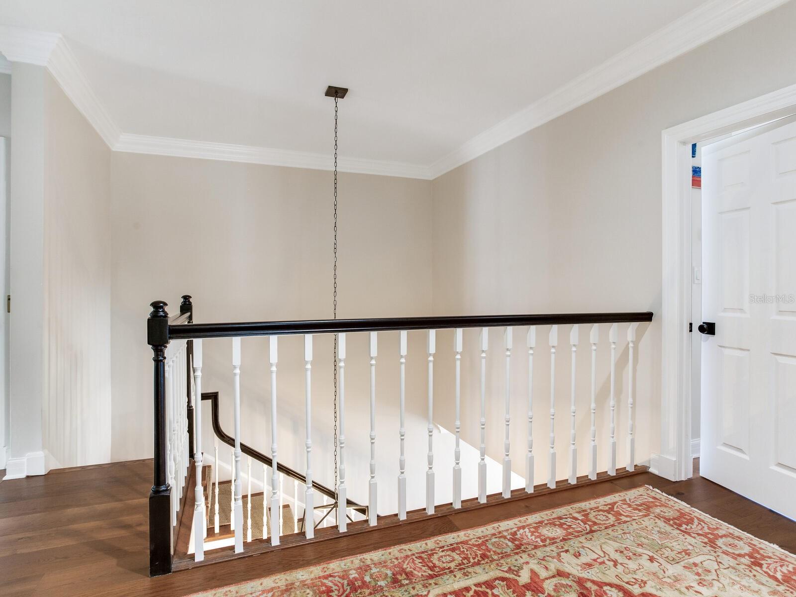 CRESCENT PLACE CONDO - Residential