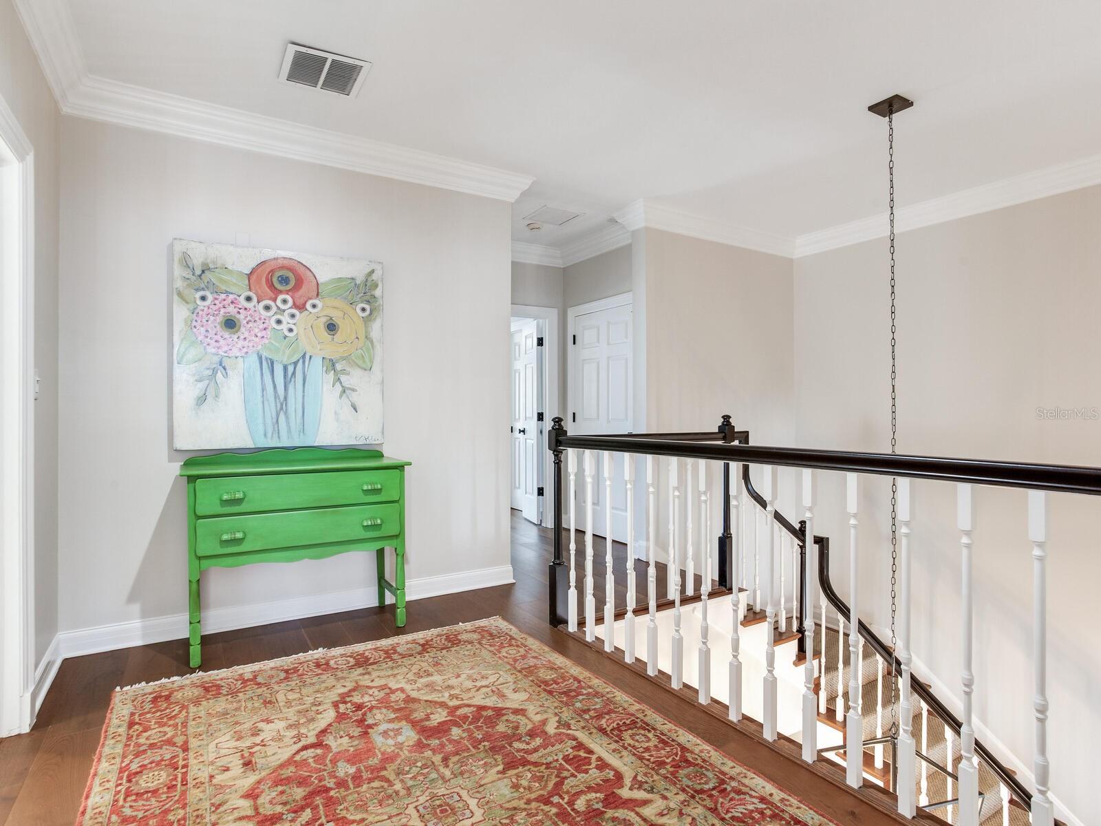 CRESCENT PLACE CONDO - Residential