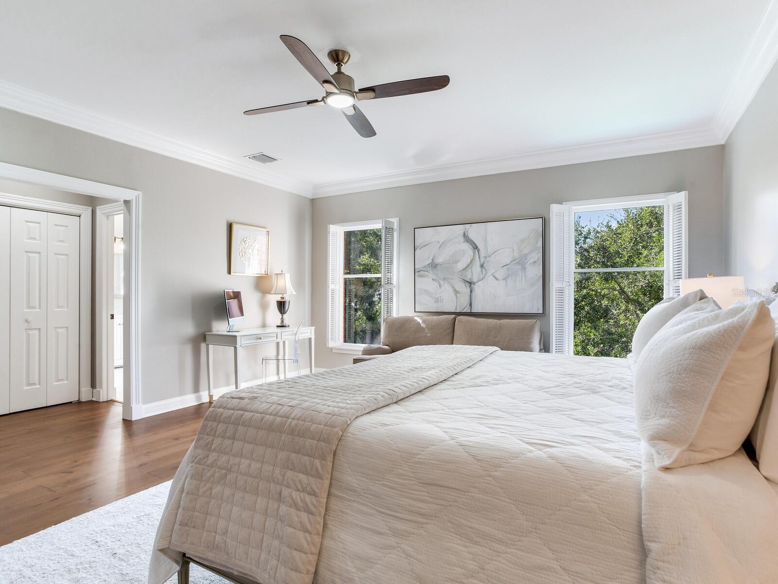 CRESCENT PLACE CONDO - Residential