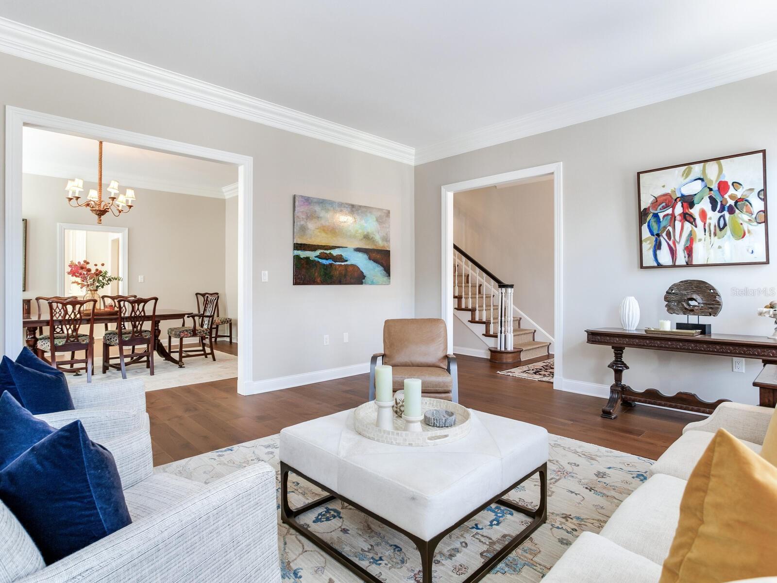 CRESCENT PLACE CONDO - Residential