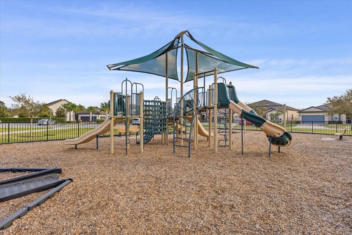 LAKESHORE AT NARCOOSSEE PH 2 - Residential