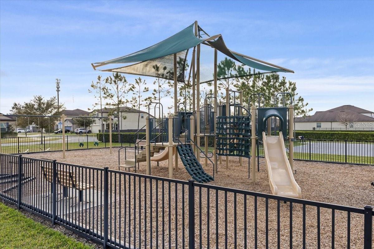 LAKESHORE AT NARCOOSSEE PH 2 - Residential