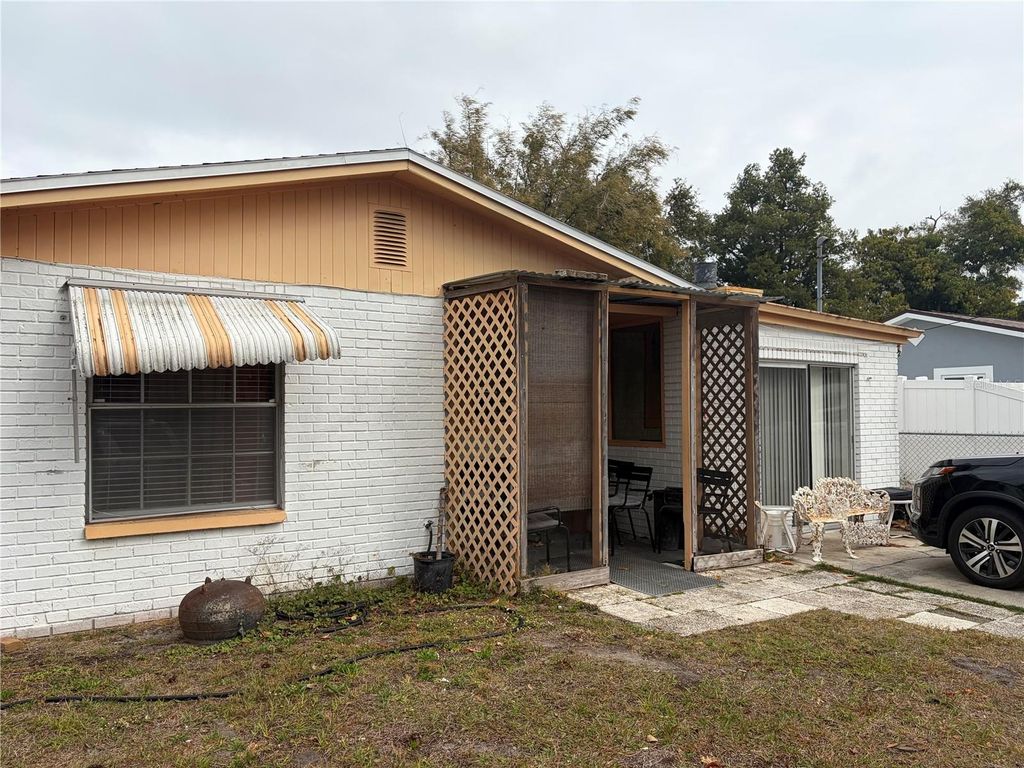 Photo of 8723 N River Forest Circle, Tampa, FL 33604 (MLS # TB8475528)