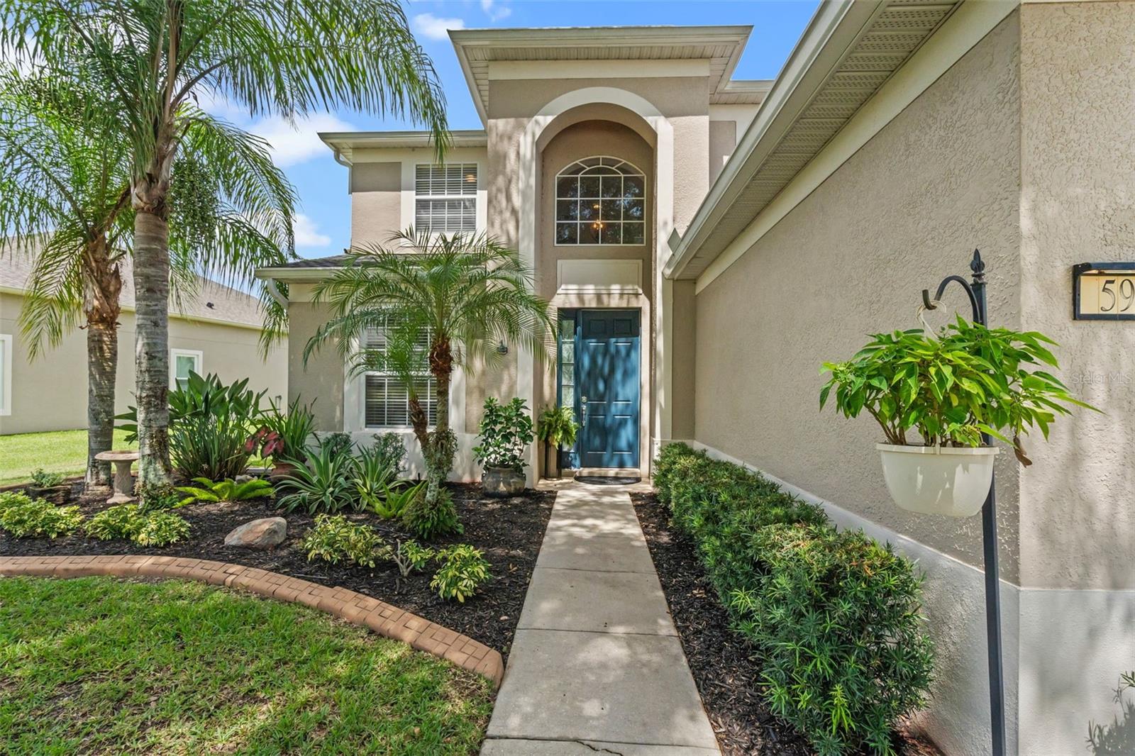594 HERNANDO PLACE