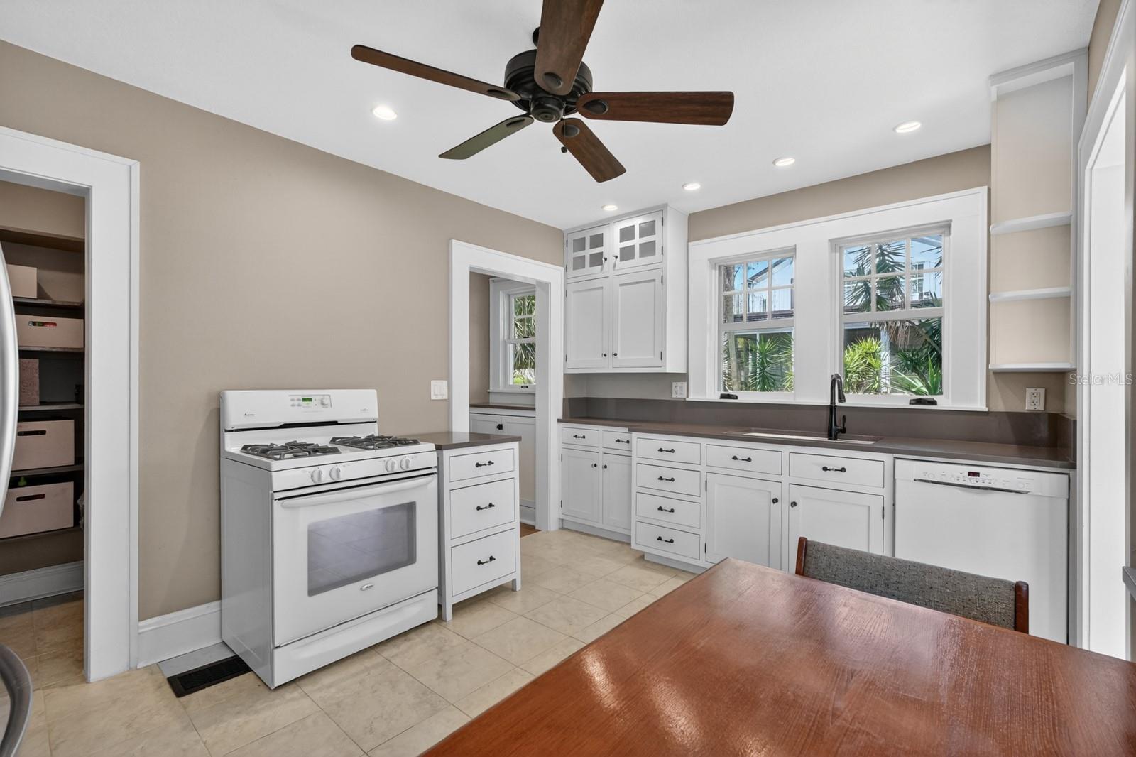 BOSTWICK PARK - Residential