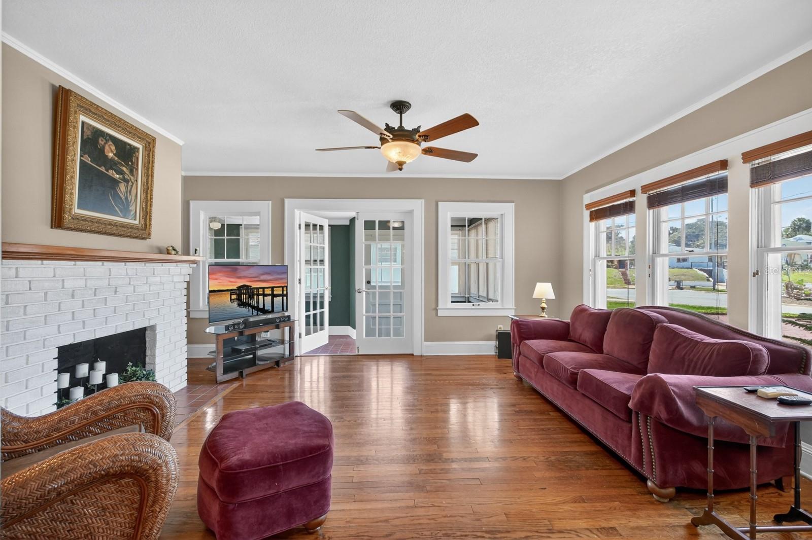 BOSTWICK PARK - Residential