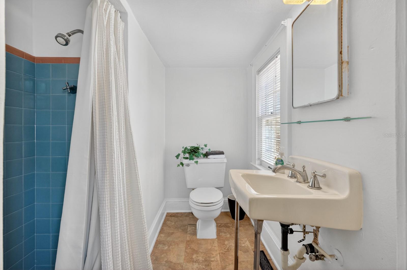 BOSTWICK PARK - Residential