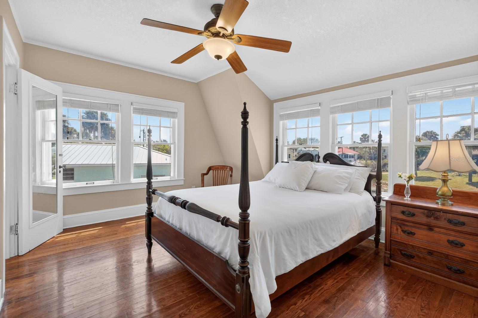 BOSTWICK PARK - Residential