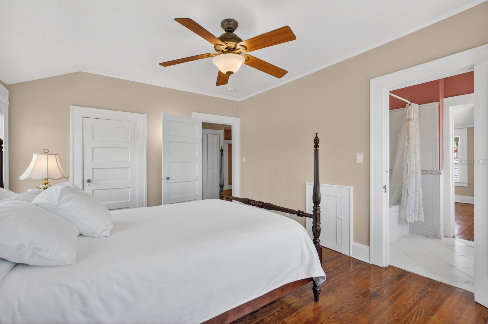 BOSTWICK PARK - Residential