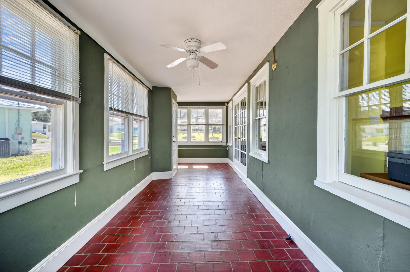 BOSTWICK PARK - Residential