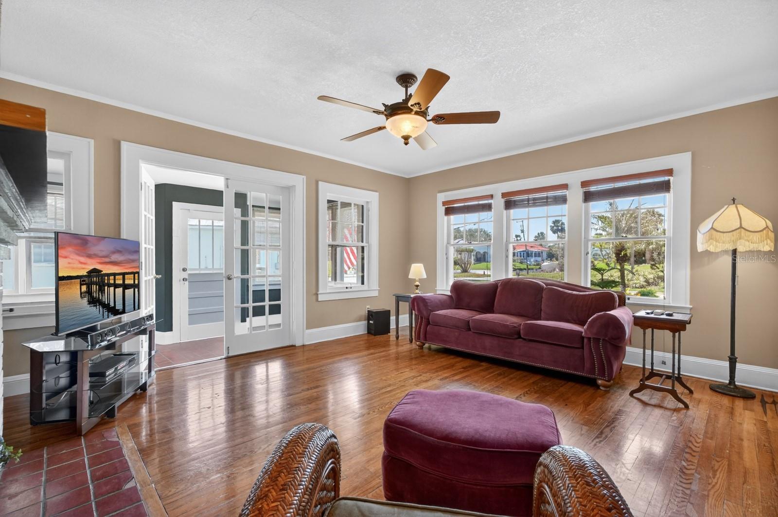 BOSTWICK PARK - Residential