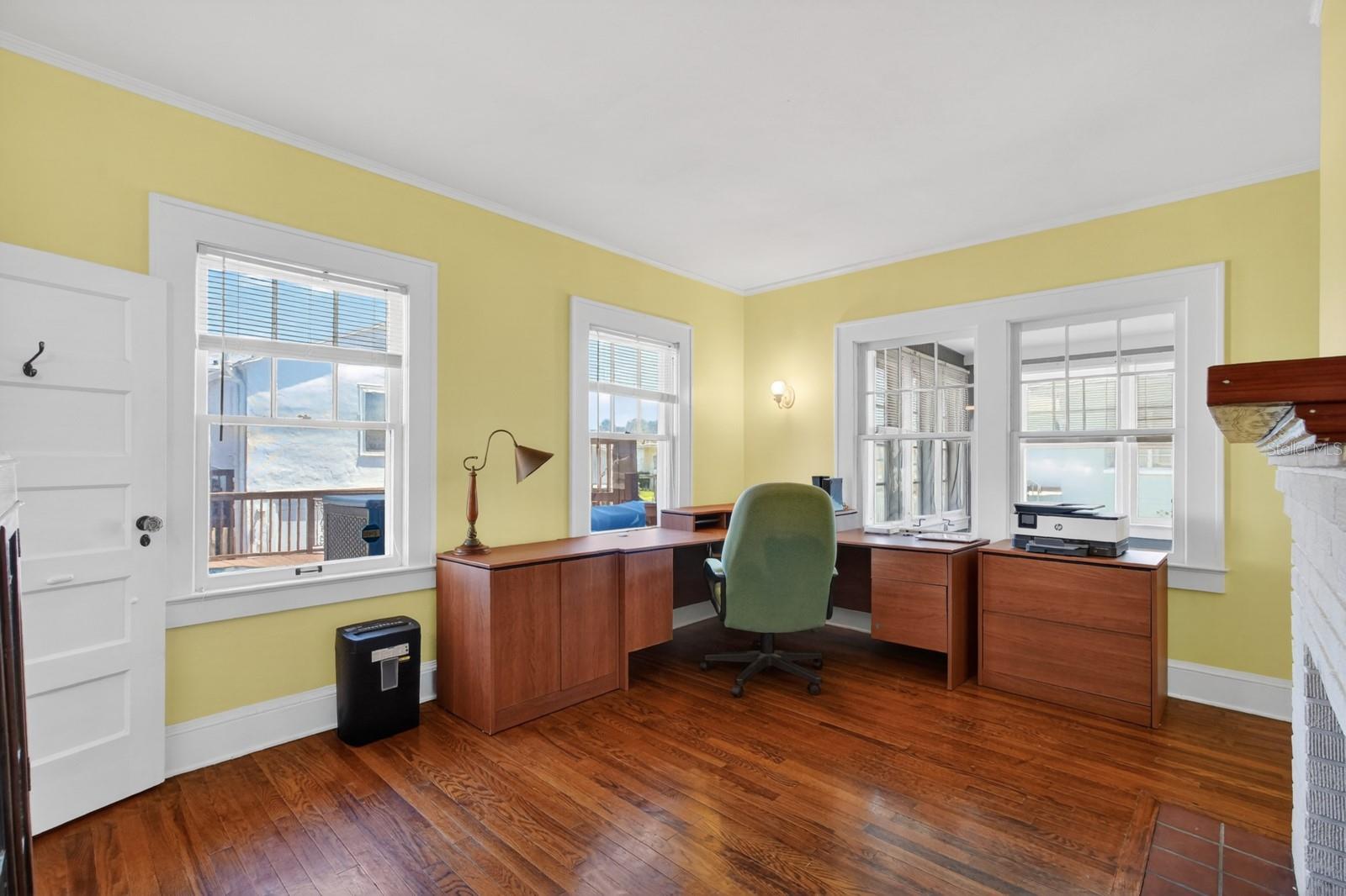 BOSTWICK PARK - Residential