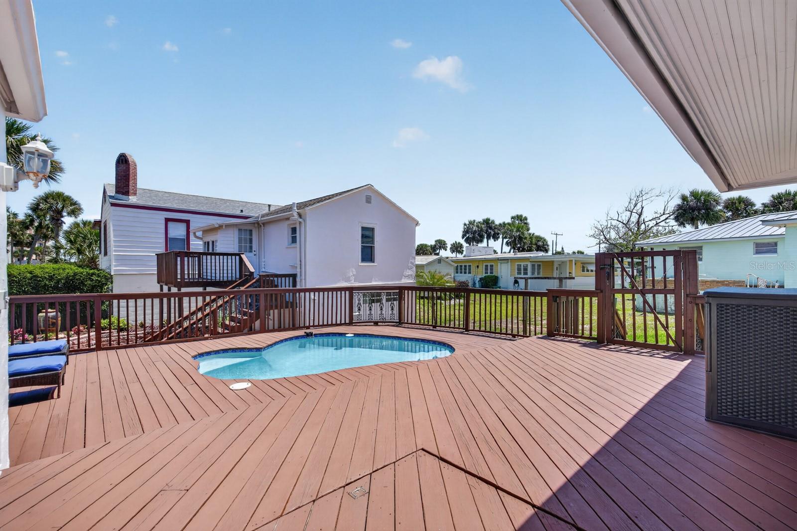 BOSTWICK PARK - Residential