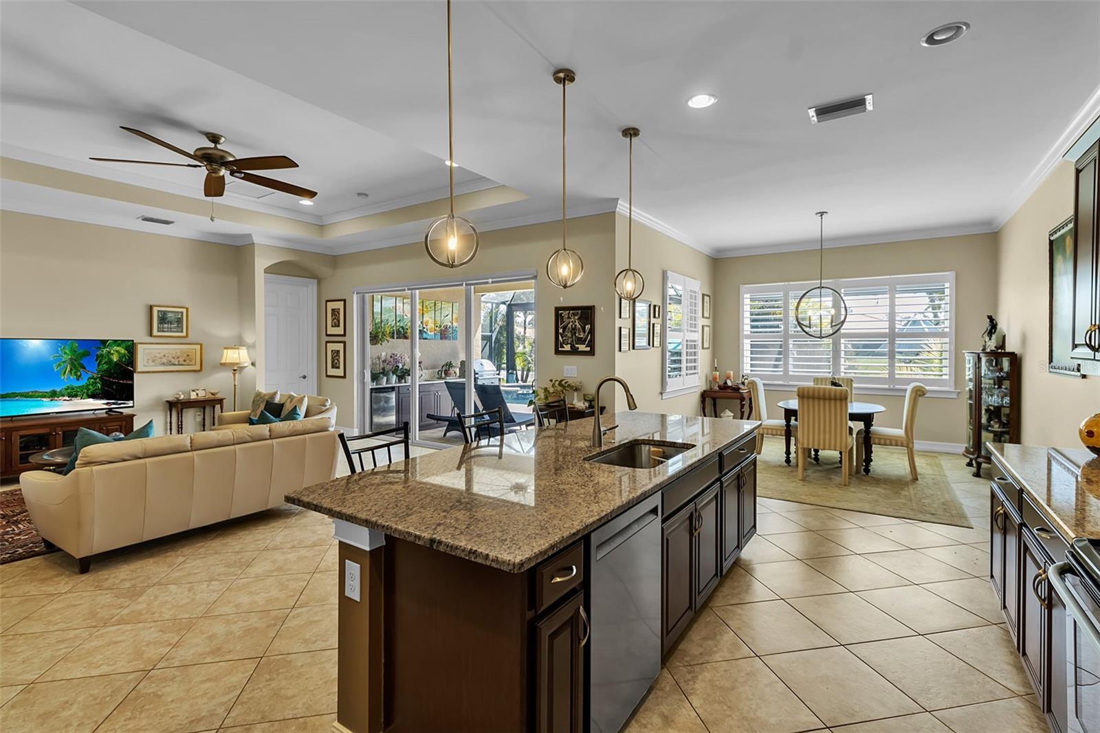 CARIBBEAN VILLAGE - Residential