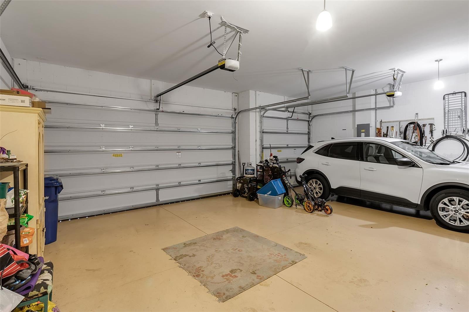 CARIBBEAN VILLAGE - Residential