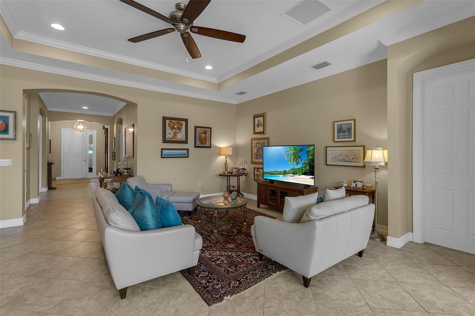 CARIBBEAN VILLAGE - Residential