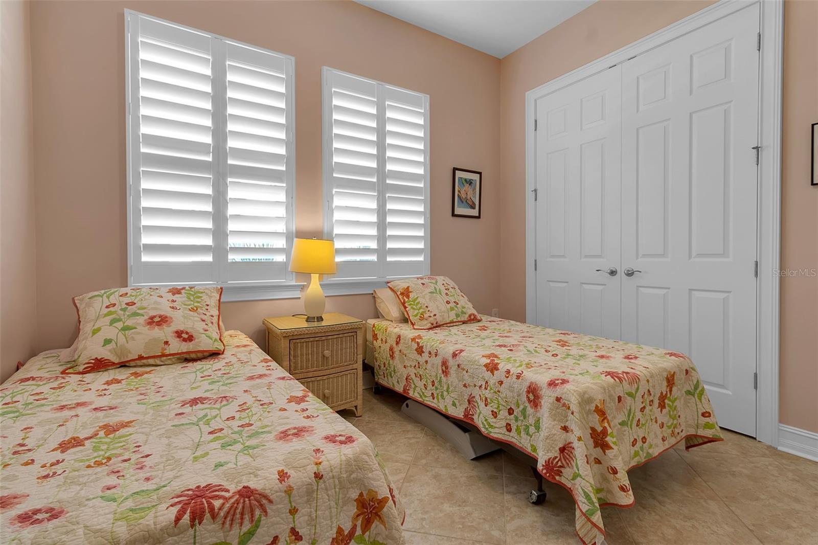 CARIBBEAN VILLAGE - Residential