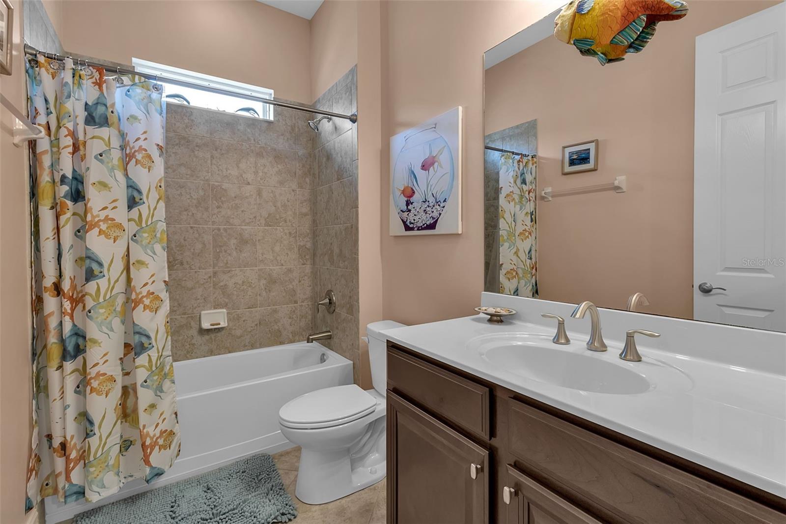 CARIBBEAN VILLAGE - Residential