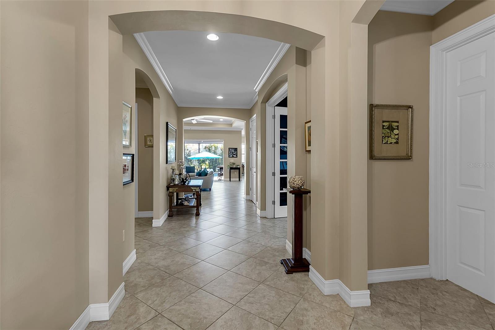 CARIBBEAN VILLAGE - Residential