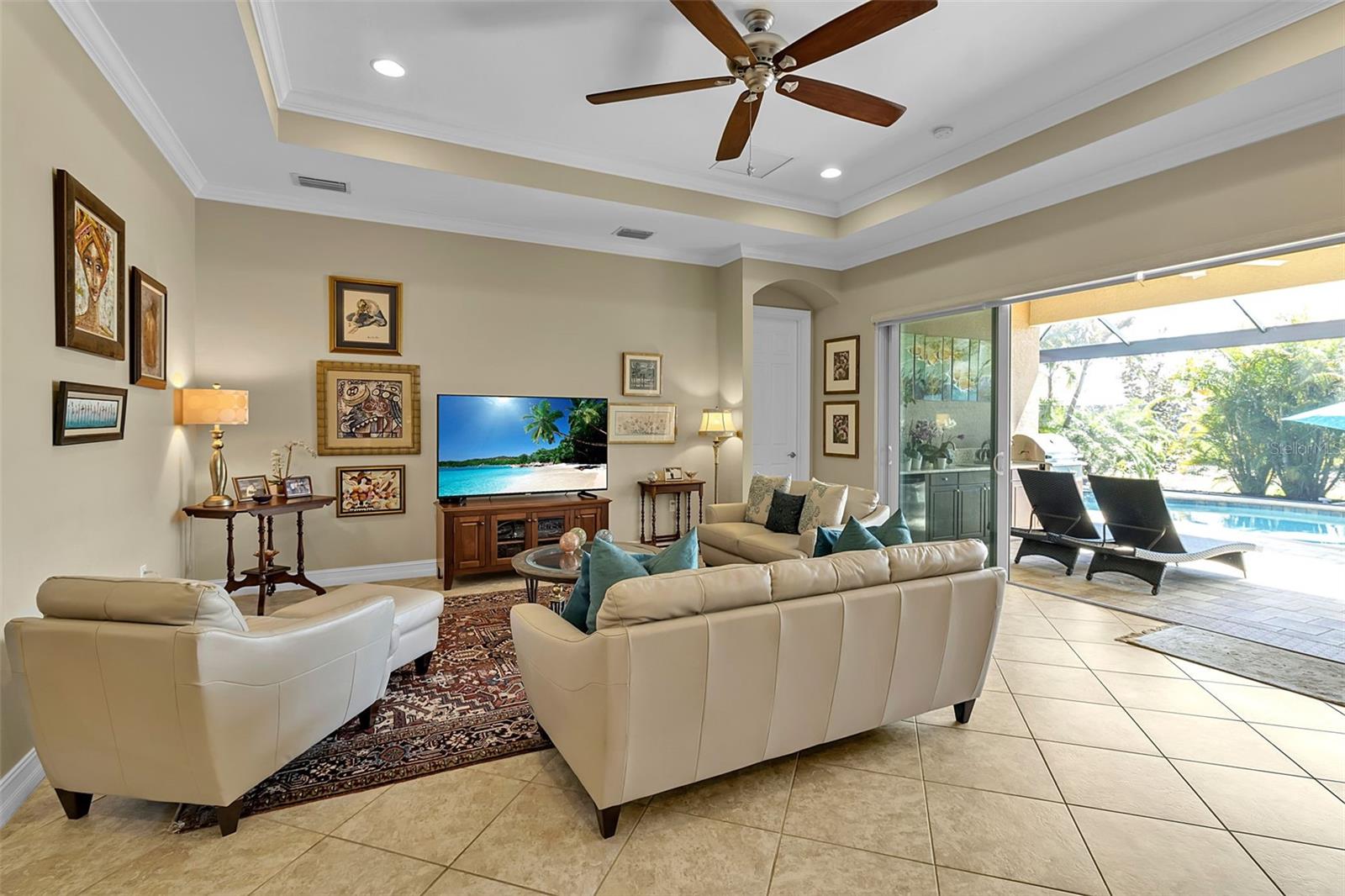 CARIBBEAN VILLAGE - Residential