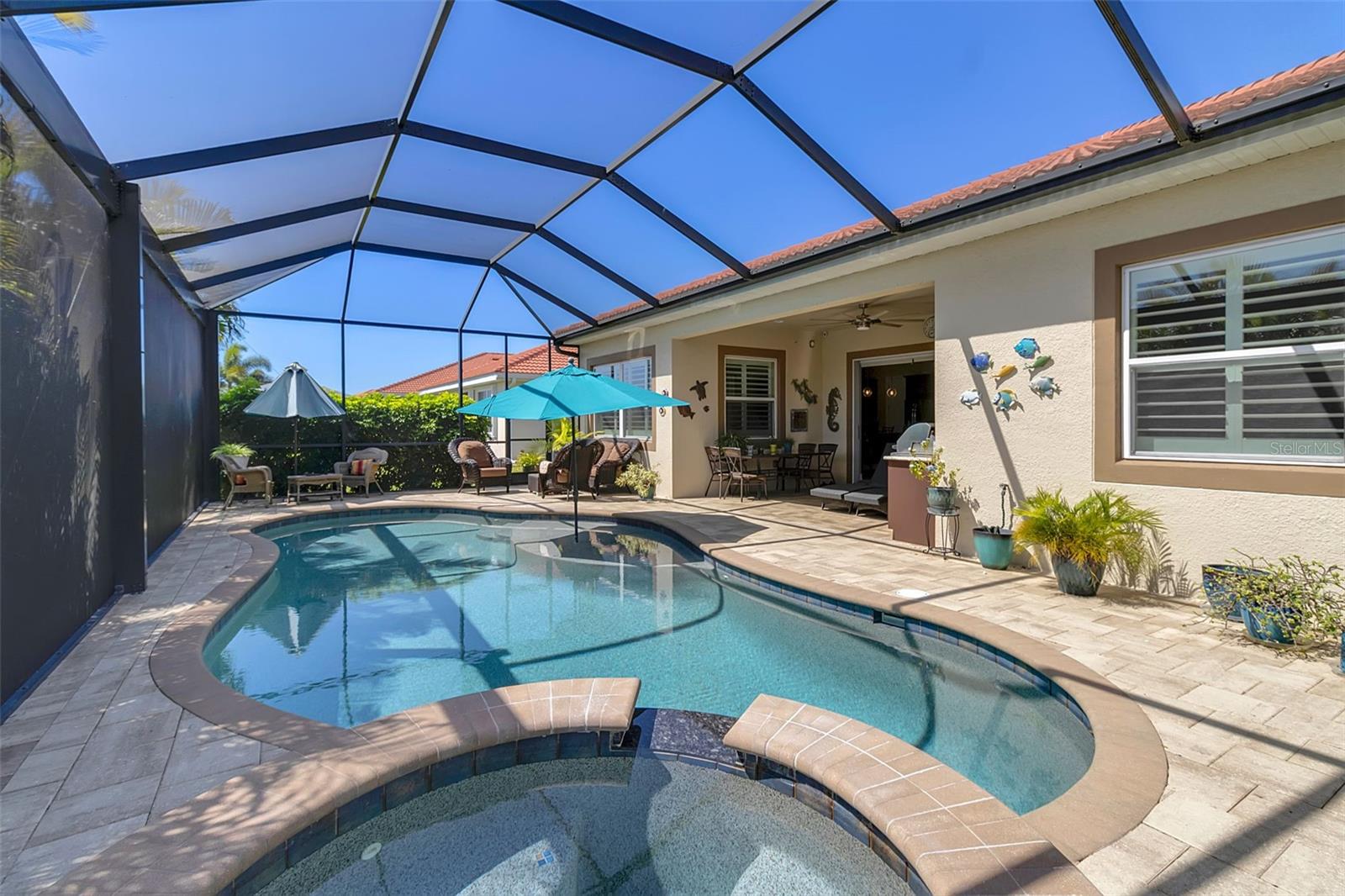 CARIBBEAN VILLAGE - Residential