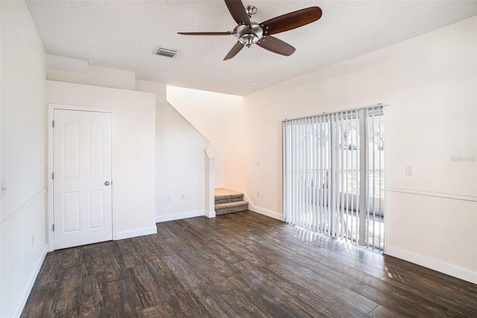 TRAFALGAR SQUARE - Residential