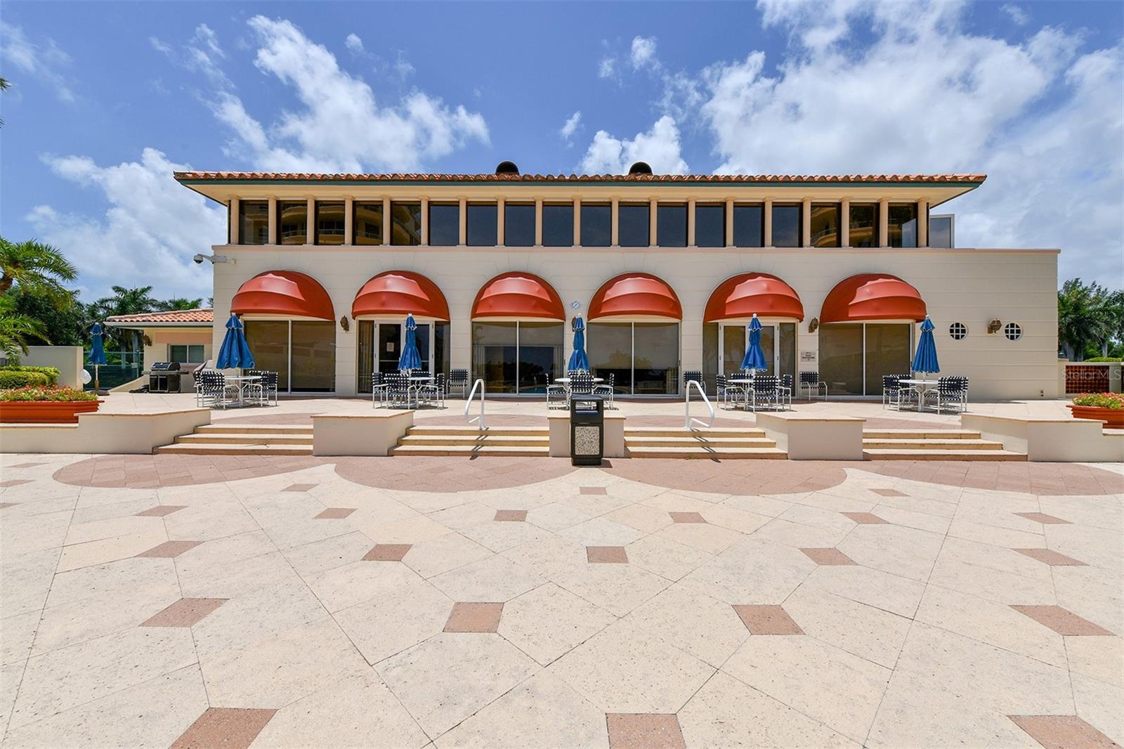 GRAND BAY 1 - Residential