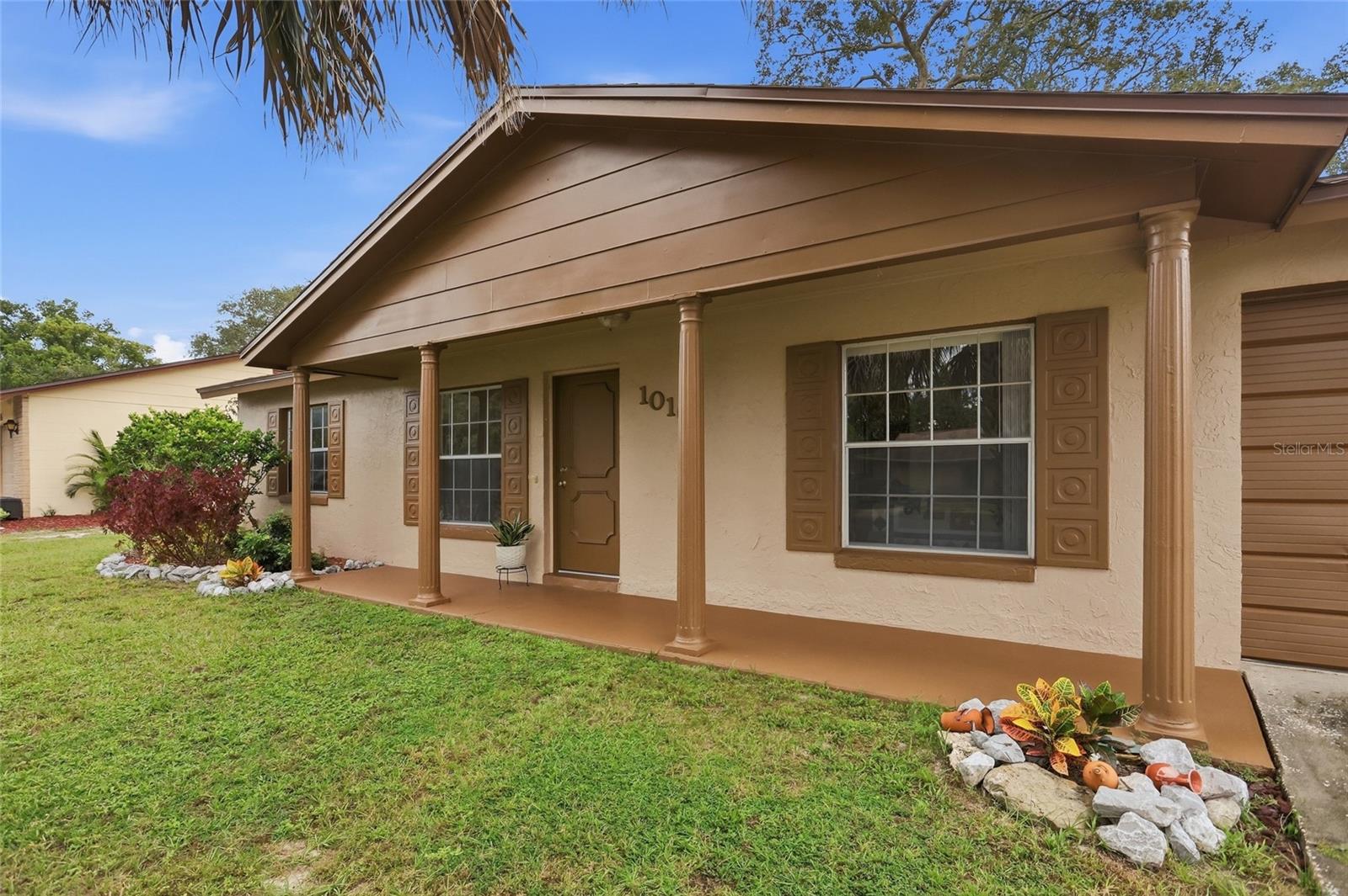 1016 WOLF TRAIL