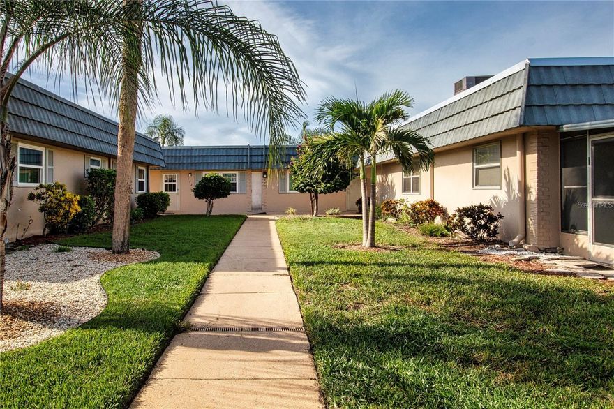 Welcome to Kings Point, a sought after resort style 55+ community to enjoy maintenance free living!  This one bedroom, one and a half bathrooms is being offered partially furnished. The enclosed screened lanai has been freshly painted which is a wonderful place to enjoy that morning coffee or evening glass of  wine. New vertical blinds on the primary bedroom sliding glass doors that open into the lanai. King size bed in the bedroom. The condo fee includes basic cable TV , Internet, water & sewer, exterior maintenance(roof & exterior painting )
grounds upkeep, pest control & clubhouse dues.  Added perks include a 24 hour guarded security gate, indoor and outdoor heated pools, spas, two clubhouses, fitness center, tennis courts, restaurant, theater, billiards, pickle ball,  library & more. Golf cart friendly. Call today to see this sparkling clean condo!