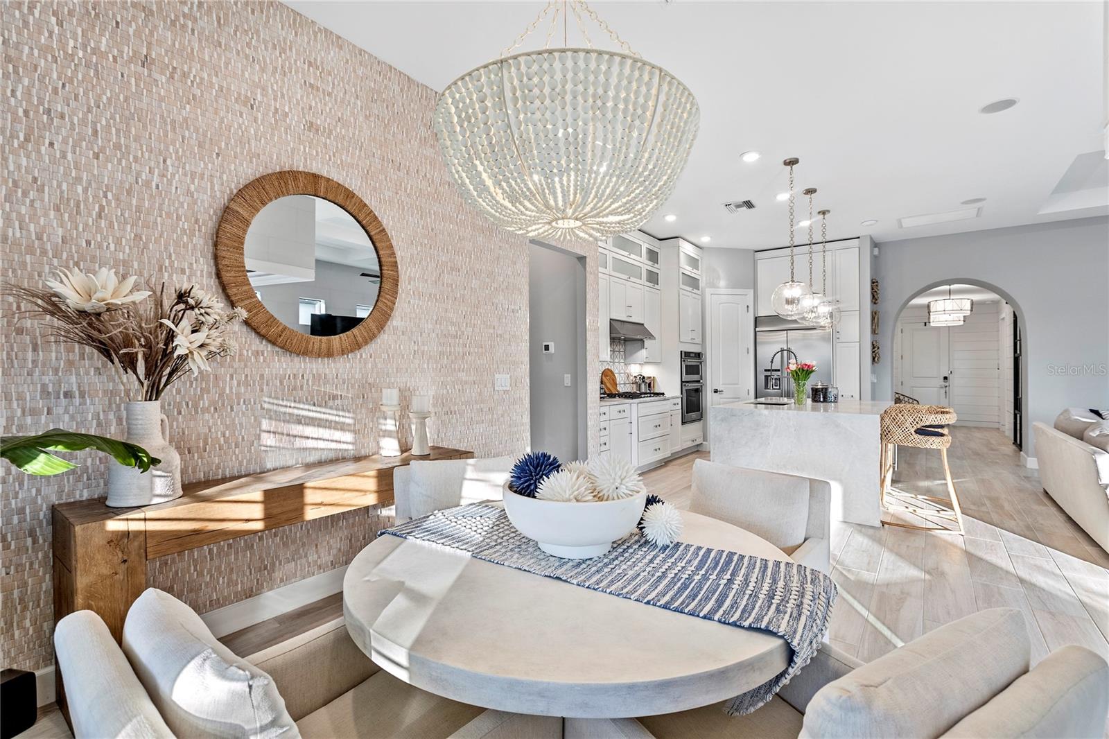 809 SEASCAPE PLACE