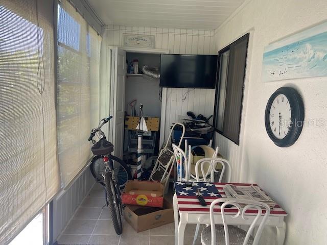 TWIN LAKES VILLAGE EAST CONDO - Residential