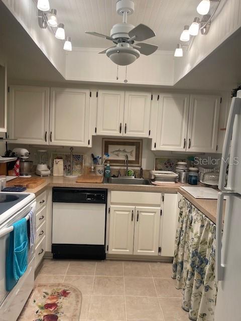 TWIN LAKES VILLAGE EAST CONDO - Residential