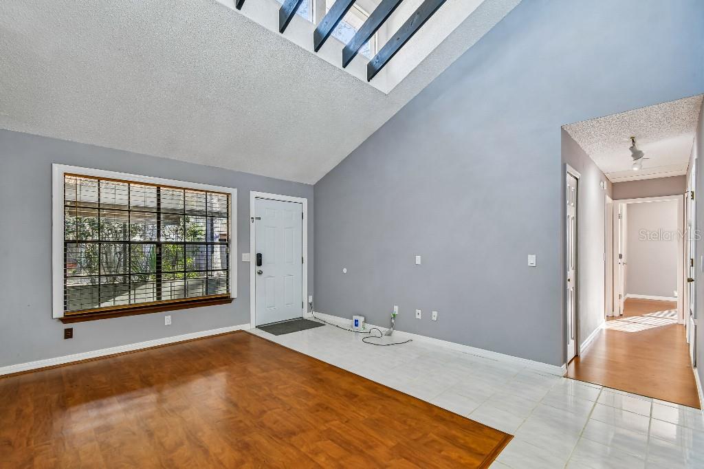 CARMEL OAKS CONDO PH 07 - Residential