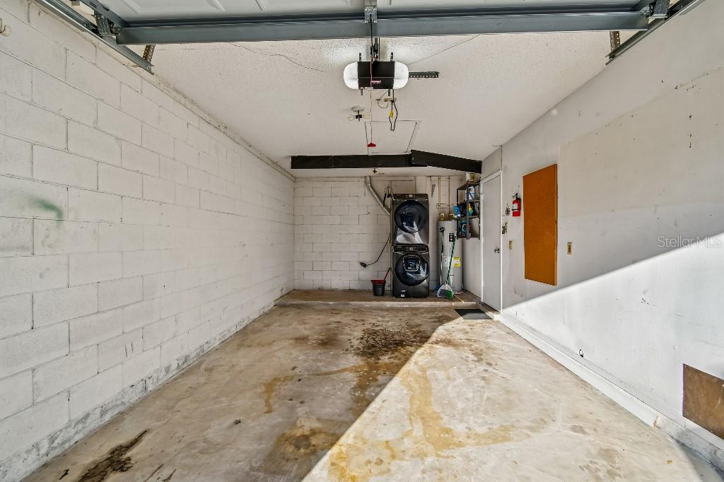 CARMEL OAKS CONDO PH 07 - Residential