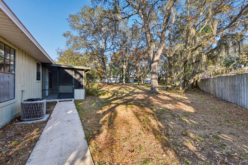 CARMEL OAKS CONDO PH 07 - Residential