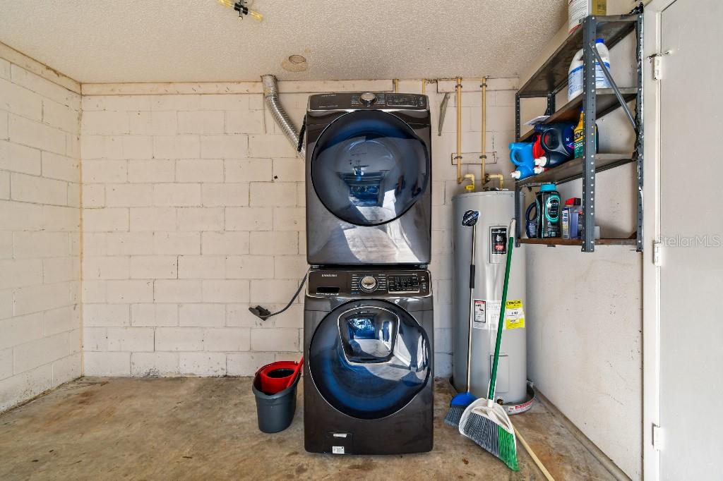 CARMEL OAKS CONDO PH 07 - Residential