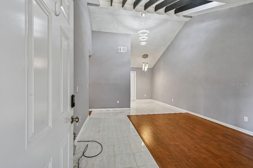 CARMEL OAKS CONDO PH 07 - Residential