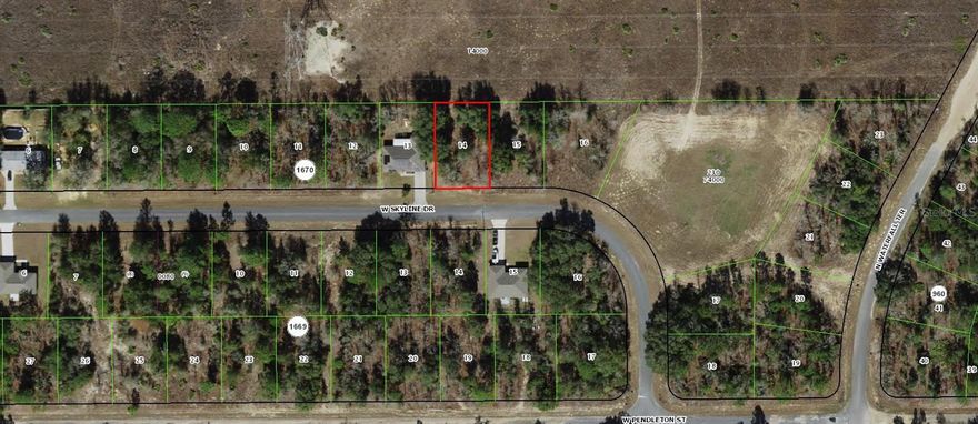 Lots of new builds in the area. Build your own dream home here. Neighborhood boasts proximity to the Withlacoochee Paved Bike and Walking Trail that extends from Dunnellon to Brooksville. Site will require public water connection and septic tank installation.