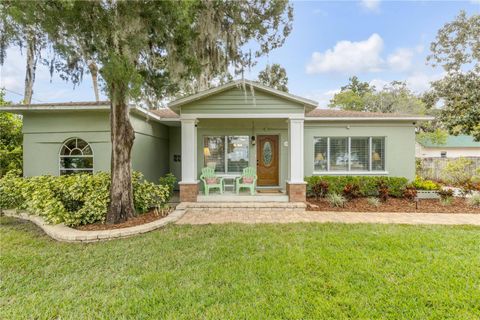 Photo of 113 9th Street, New Smyrna Beach, FL 32168 (MLS # NS1086804)