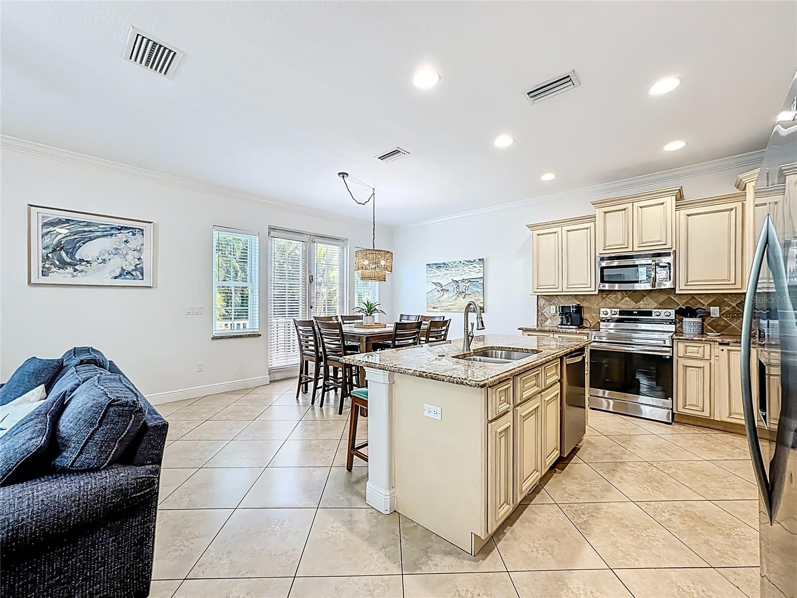 2ND AVE & 49TH STREET - Residential