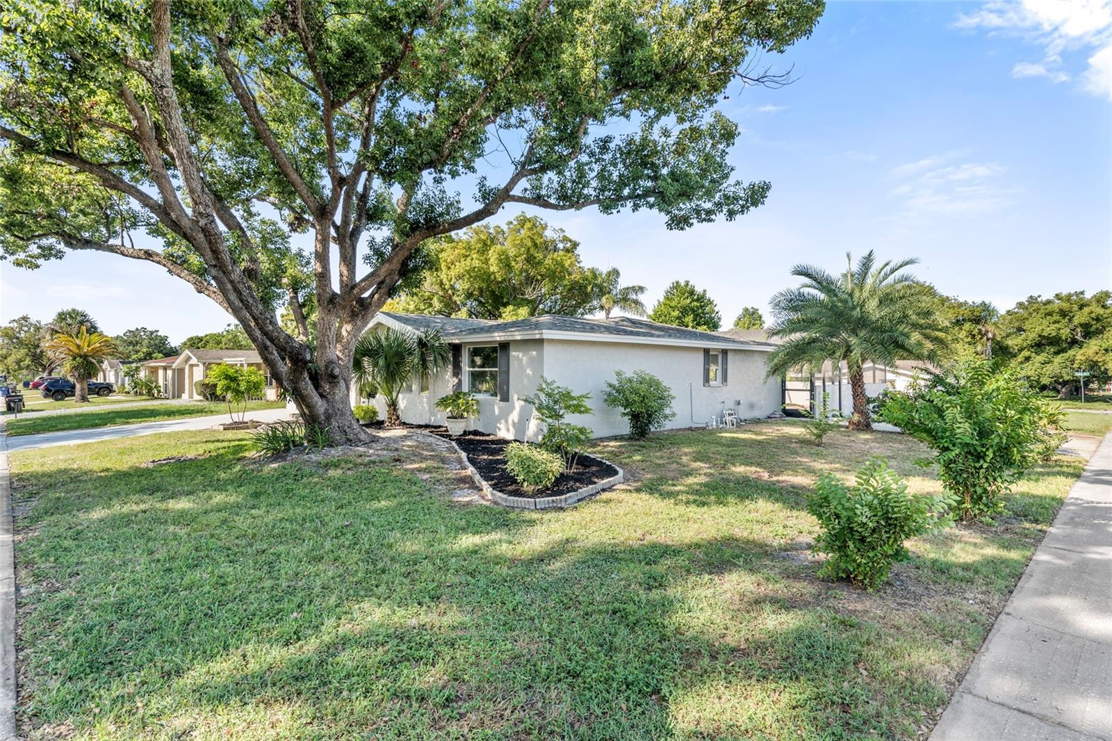 REGENCY PARK - Residential