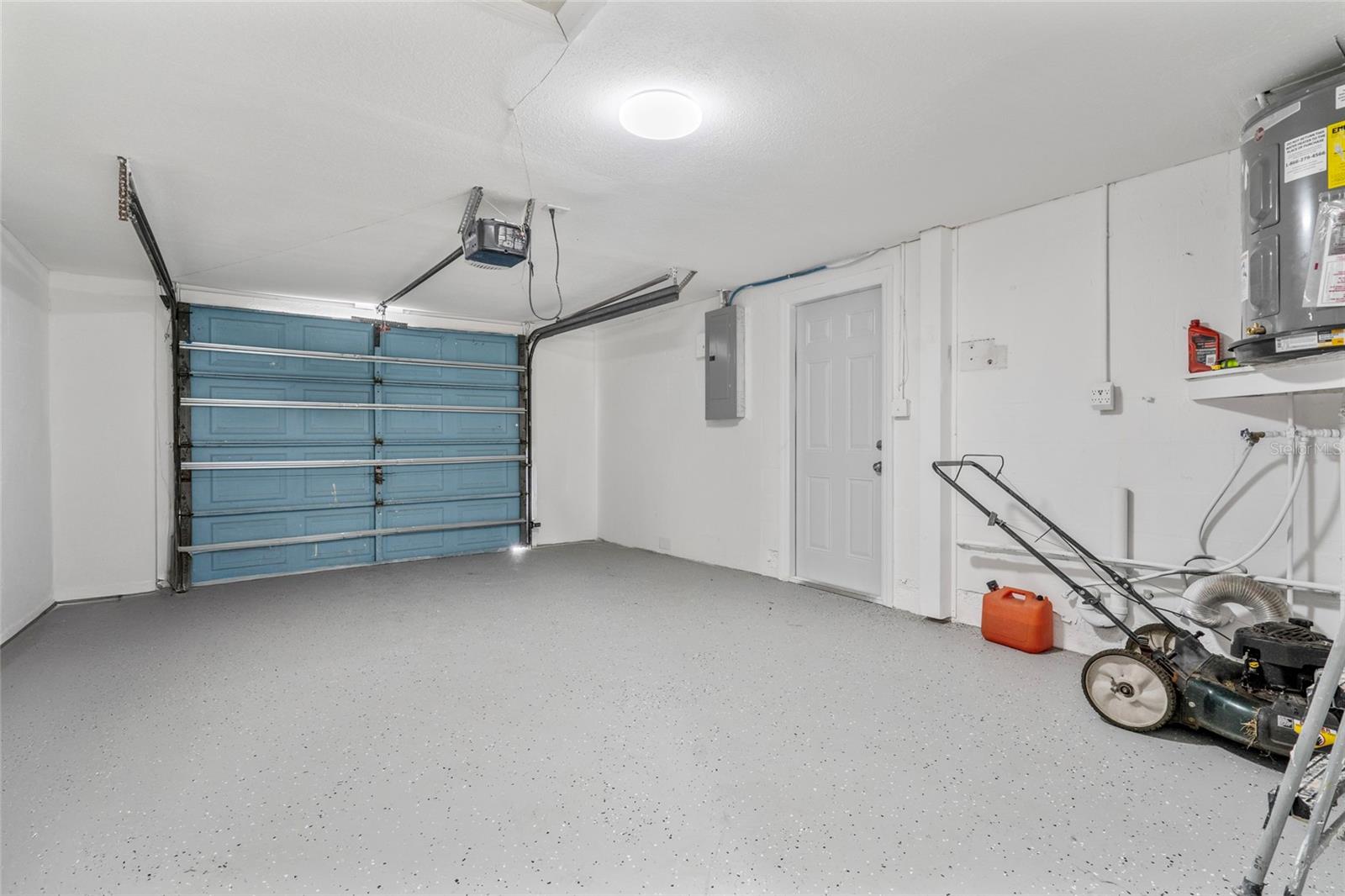 REGENCY PARK - Residential