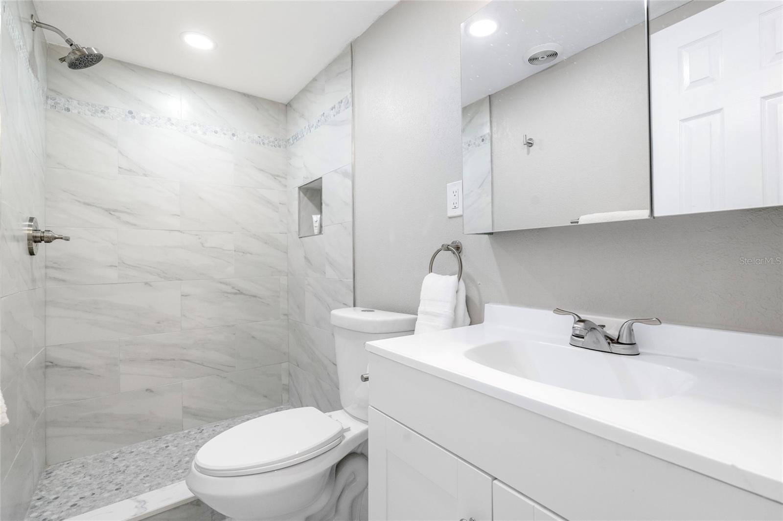 REGENCY PARK - Residential