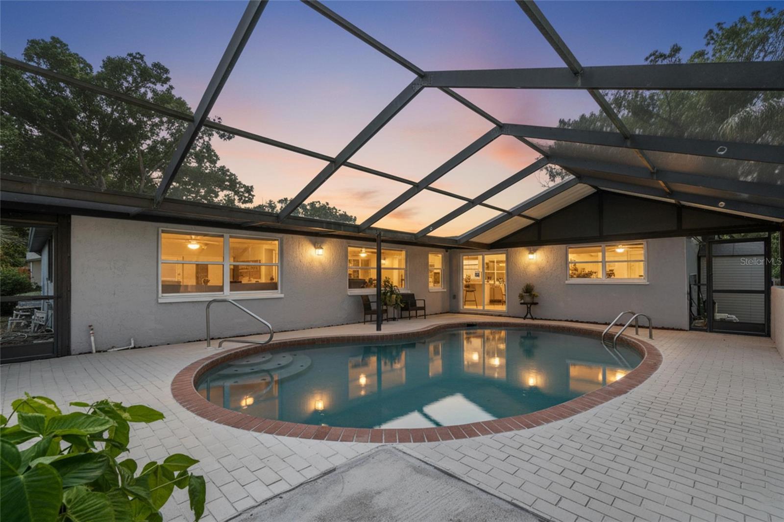 REGENCY PARK - Residential