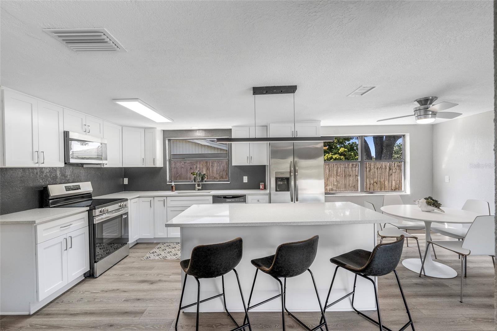 REGENCY PARK - Residential