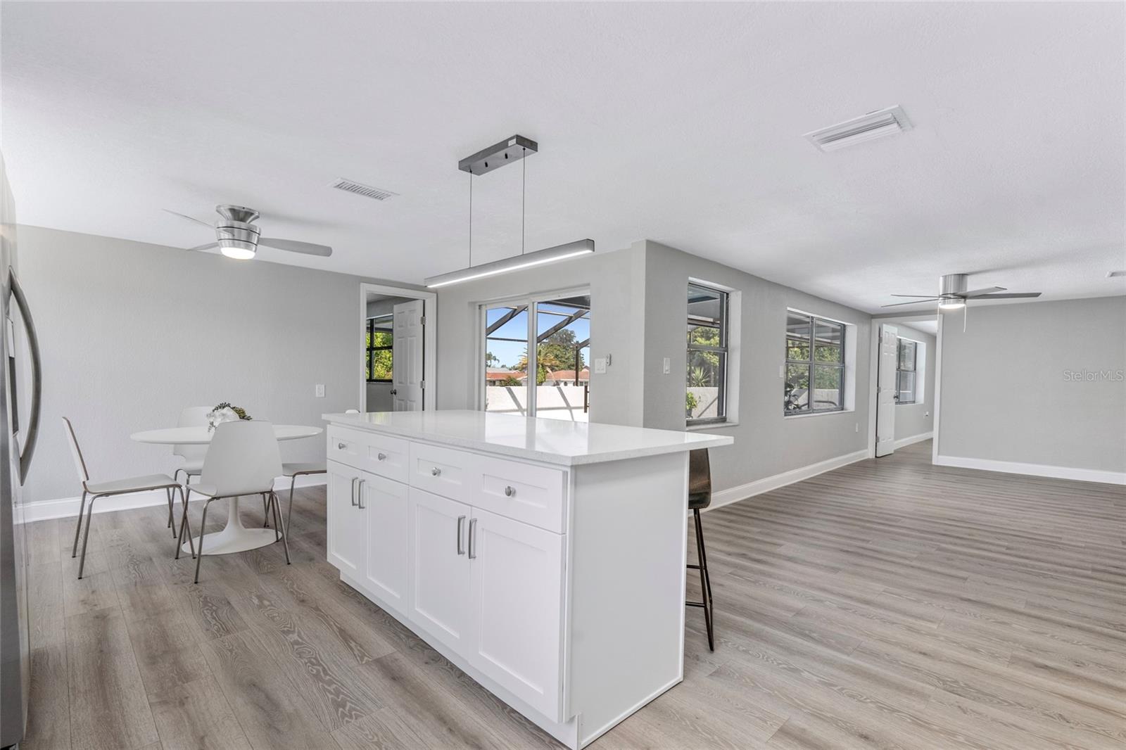 REGENCY PARK - Residential