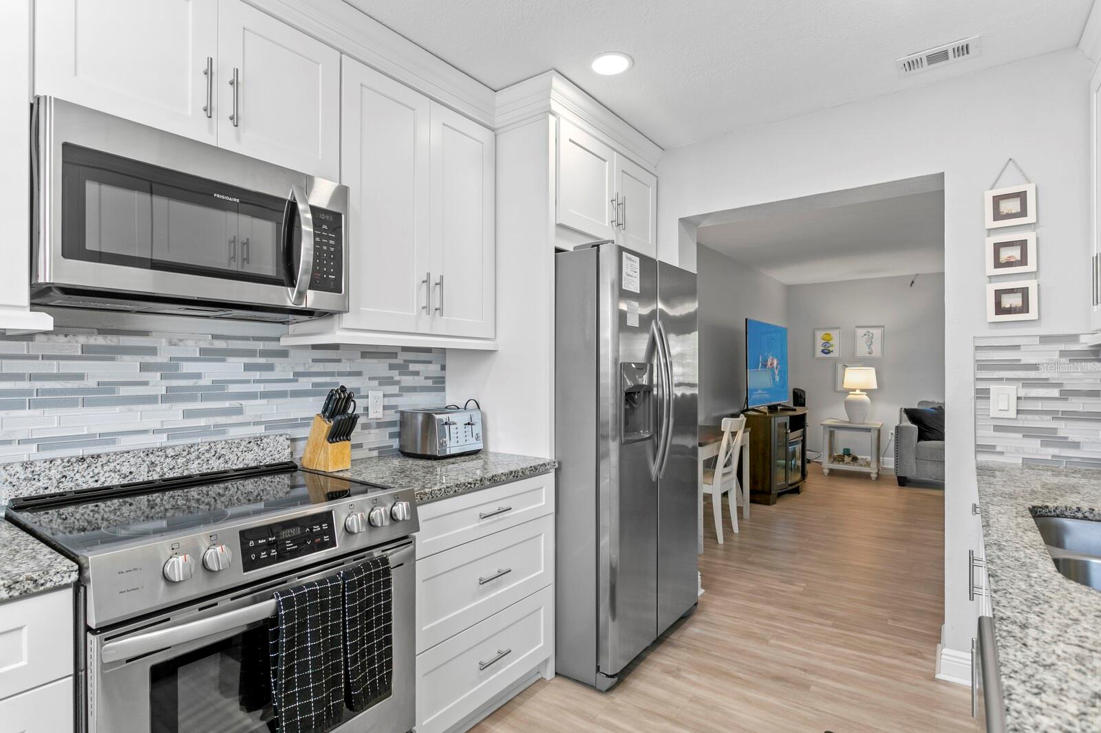 19823 GULF BOULEVARD 33