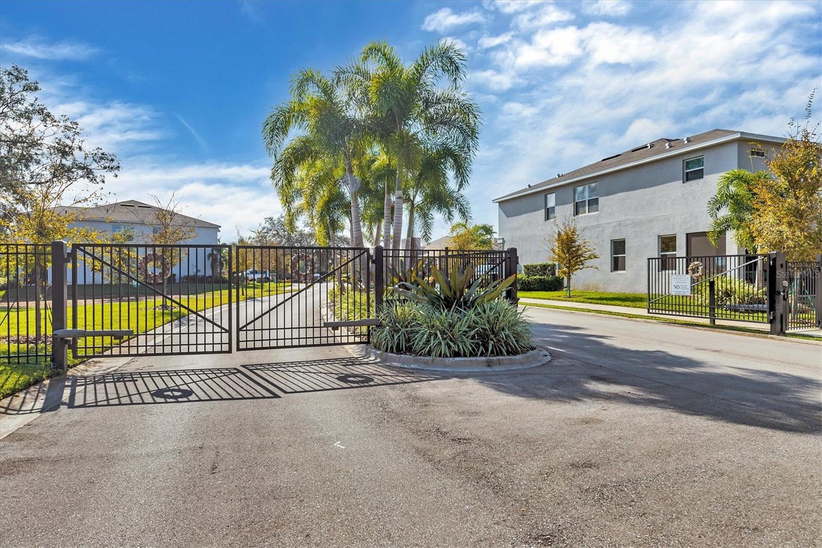 8657 PALMER PARK CIRCLE