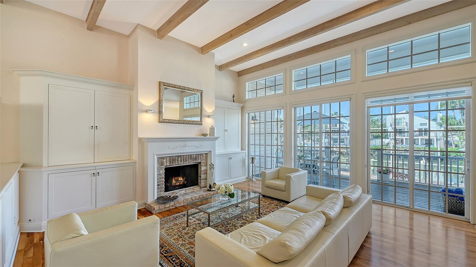 SIESTA BEACH - Residential