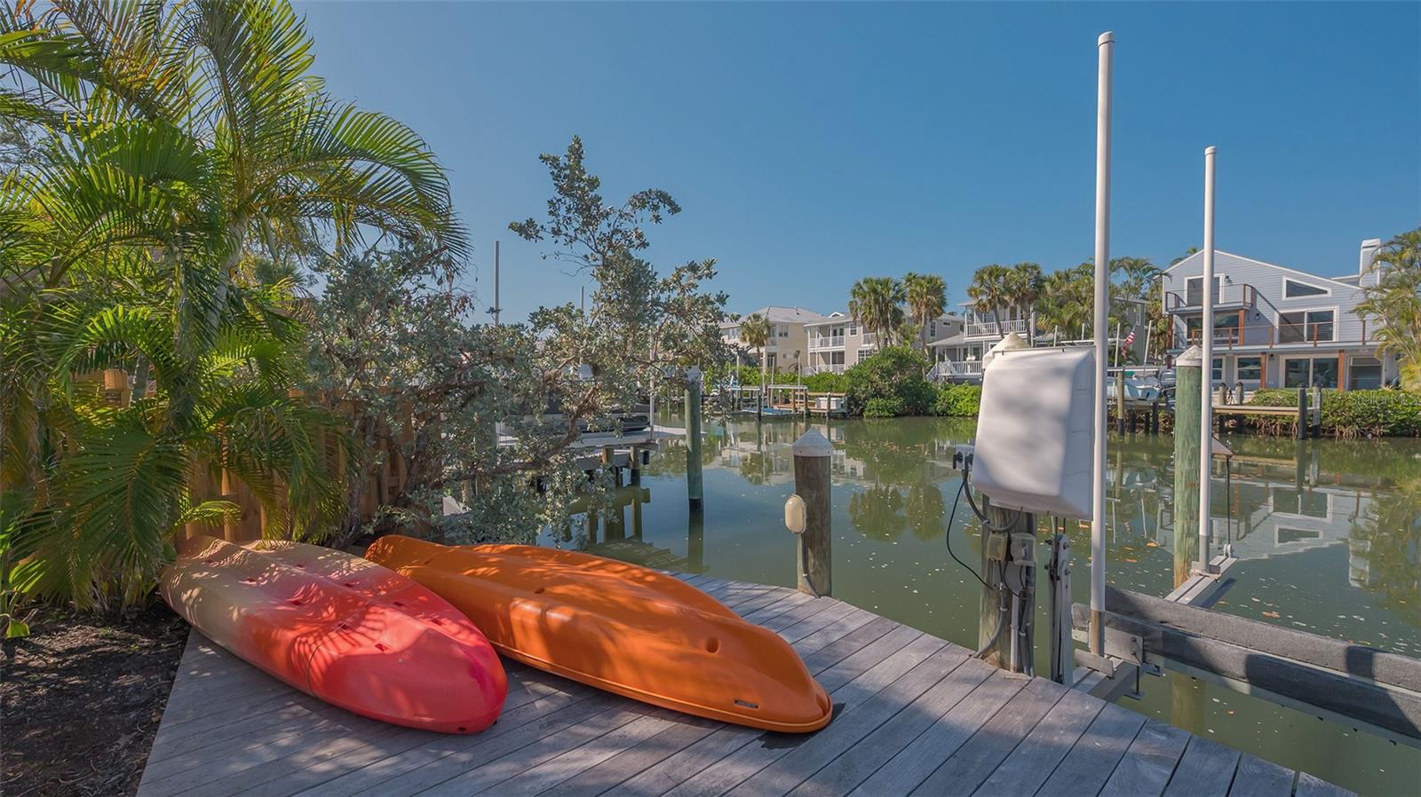 SIESTA BEACH - Residential